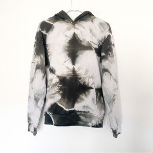 Talentless Women’s Tie Dye Heavyweight Hoodie in Osprey Black and White